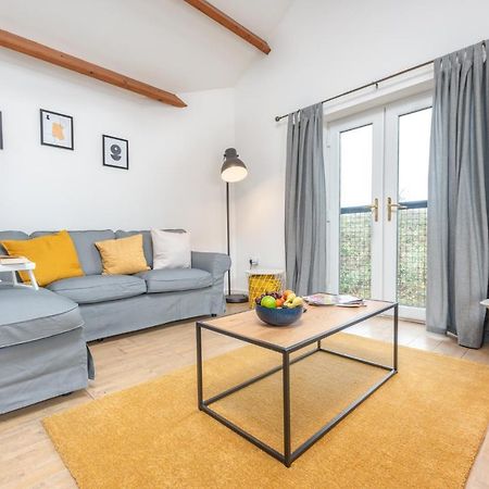 Stayright- 2 Bedroom House, Centrally Located & Close Walk To City Centre Cardiff Exterior foto